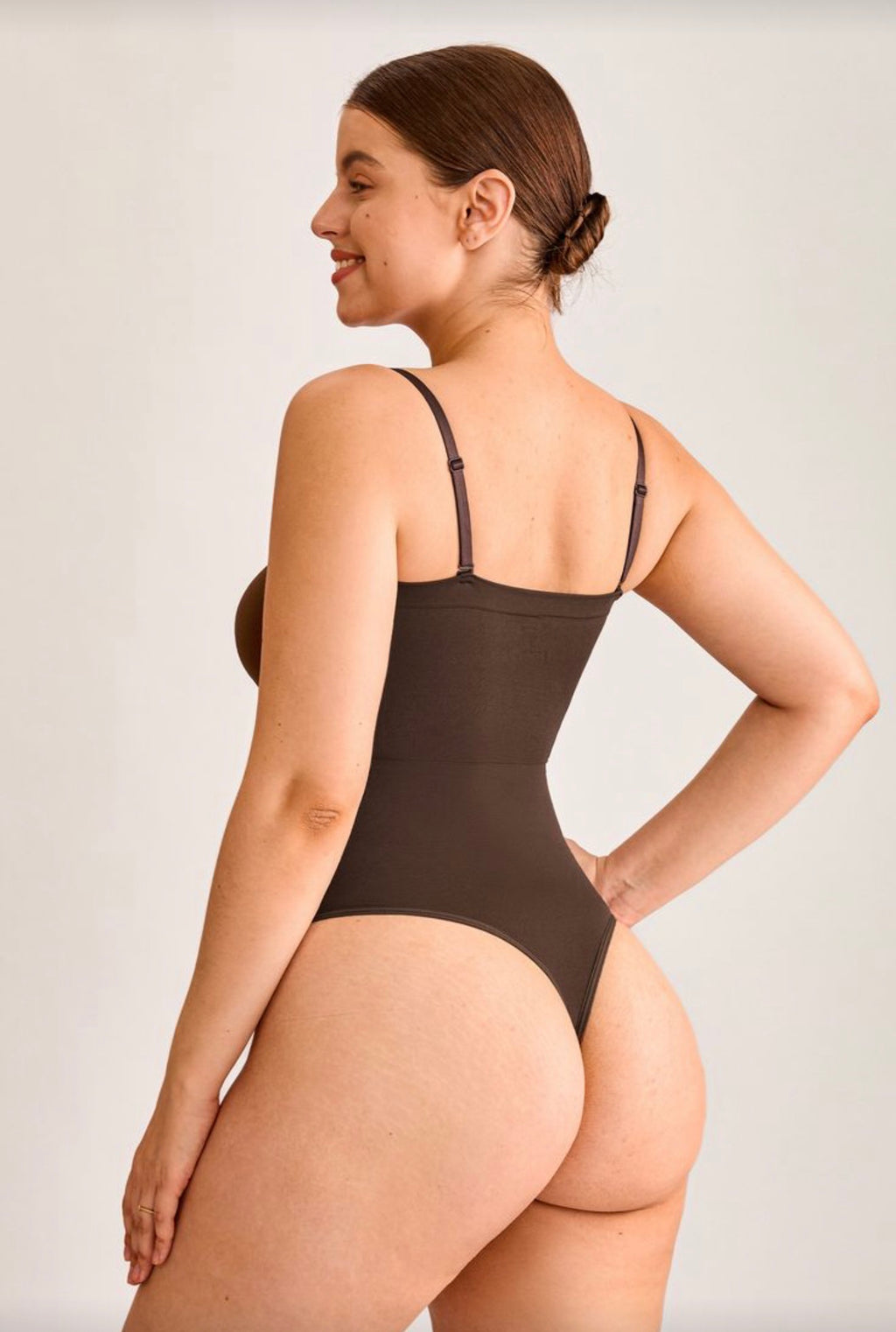 VELA – body string gainant dos nu SELORA, vue 4